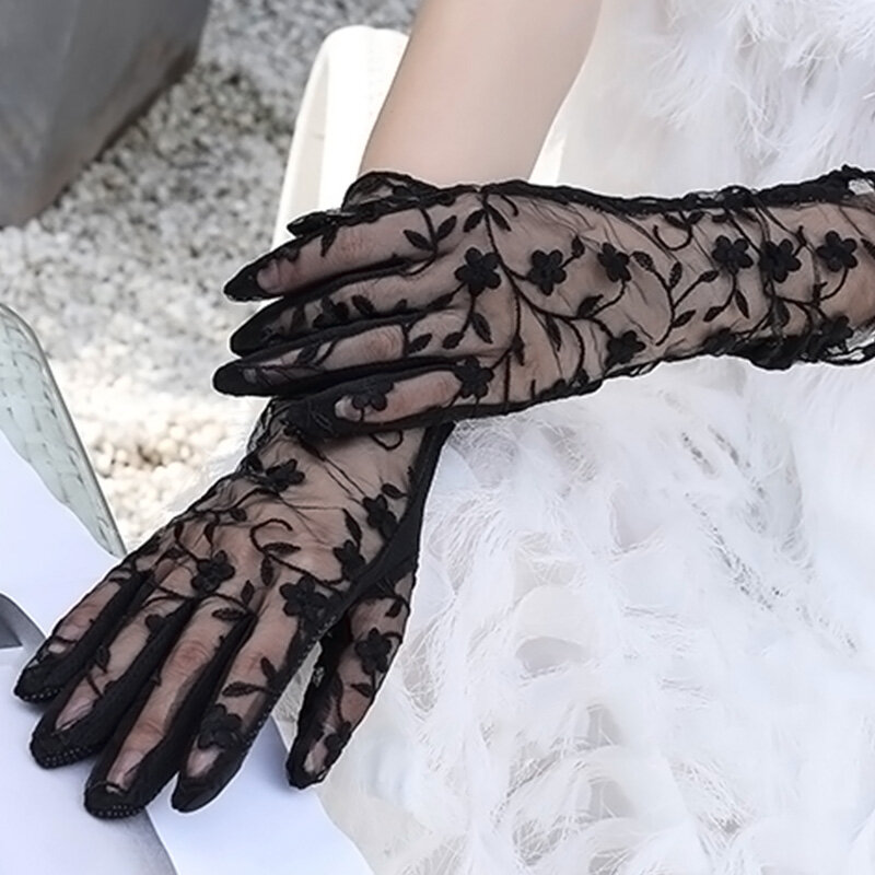 Fashion Lace Women Short Gloves Touch screen Sun Protection Anti-UV Sexy Full Finger Black Mittens Elegant Lady Dance Gloves