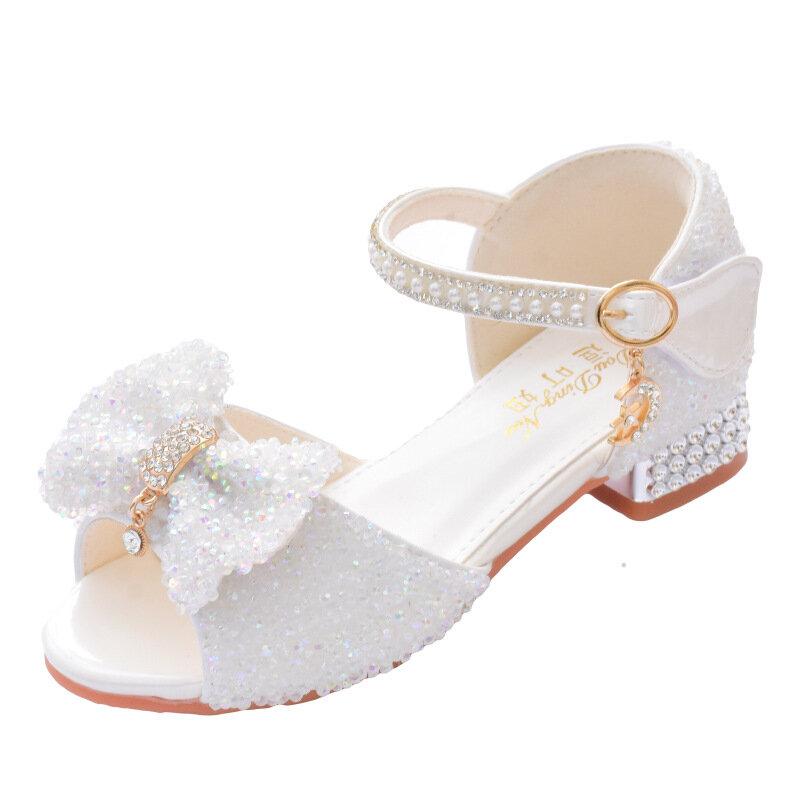 Sandali per bambini estate 2024 nuovi bambini Crystal Bowknot ragazze tacchi alti scarpe da prestazione di nozze principessa bianca con suola morbida
