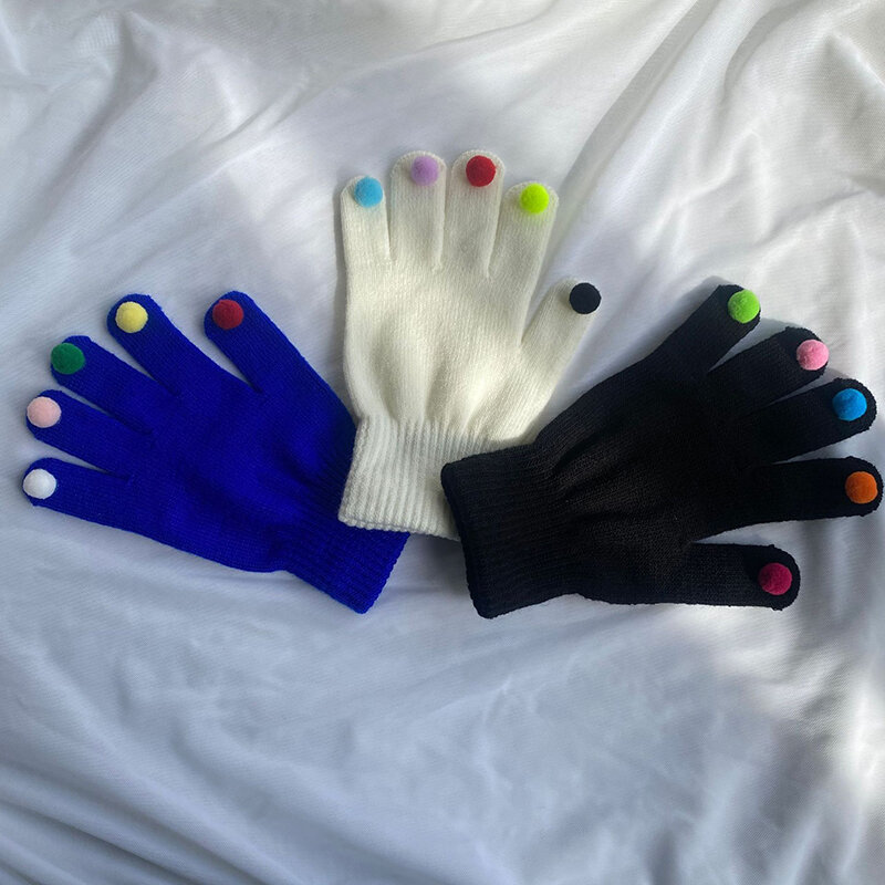 Новинка Осень-зима 2022, Модные цветные перчатки с помпонами и пятью пальцами, молодежные женские теплые вязаные плотные варежки T196