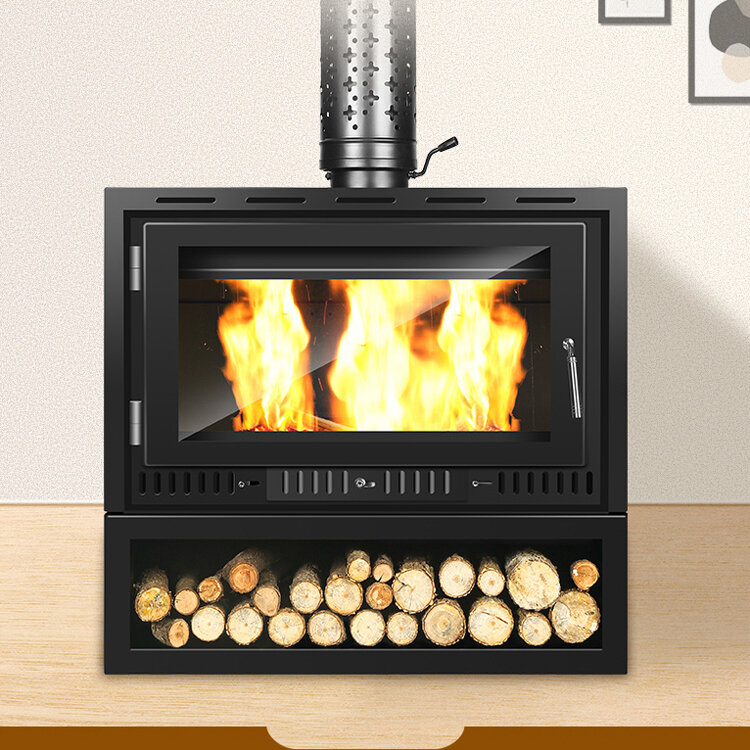 屋内木製燃焼鋼暖炉、リビングルーム