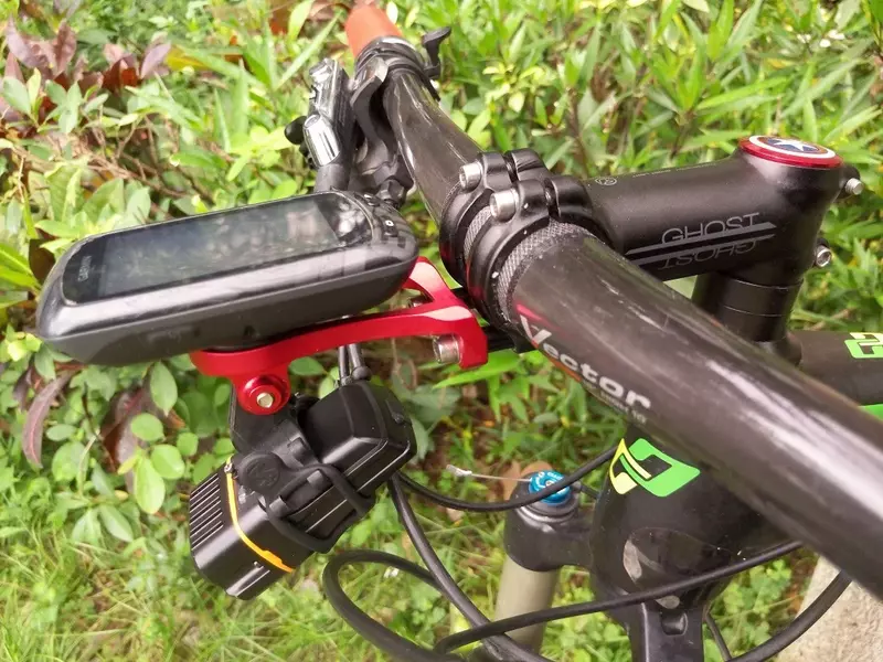 Supporto per supporto per fotocamera per Computer da bicicletta da strada supporto per estensione stelo bici anteriore per Garmin Bryton Cateye Light