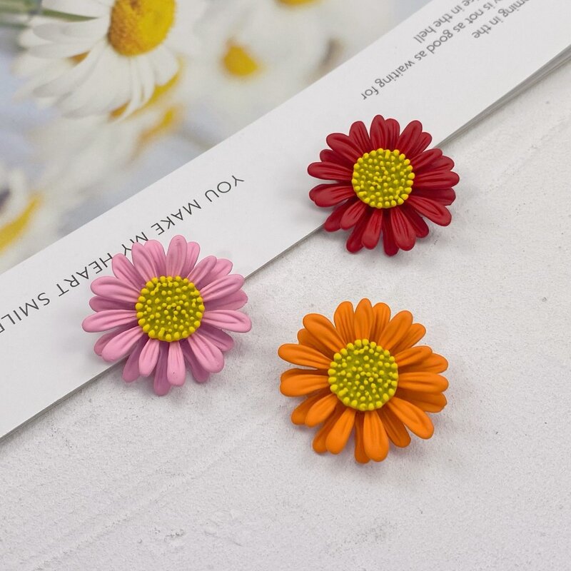 Brooch Pin Daisy Brooches Flowers Elegant Daisy Brooch Pin Jewelry Enamel Lapel Pins Sunflower Metal Lapel Pins