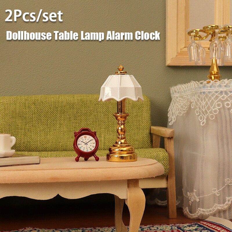 Lámpara de escritorio francesa en miniatura para casa de muñecas, reloj despertador, Mini lámpara de mesita de noche, dormitorio, sala de estar, muebles para el hogar, juguete modelo, 2 piezas, 1:12