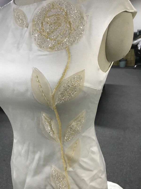 CloverBridal O Neck Sleeveless Wedding Dresses Flower Pattern vestidos de ocasión a medida Discount Factory Bridal Gown 1430