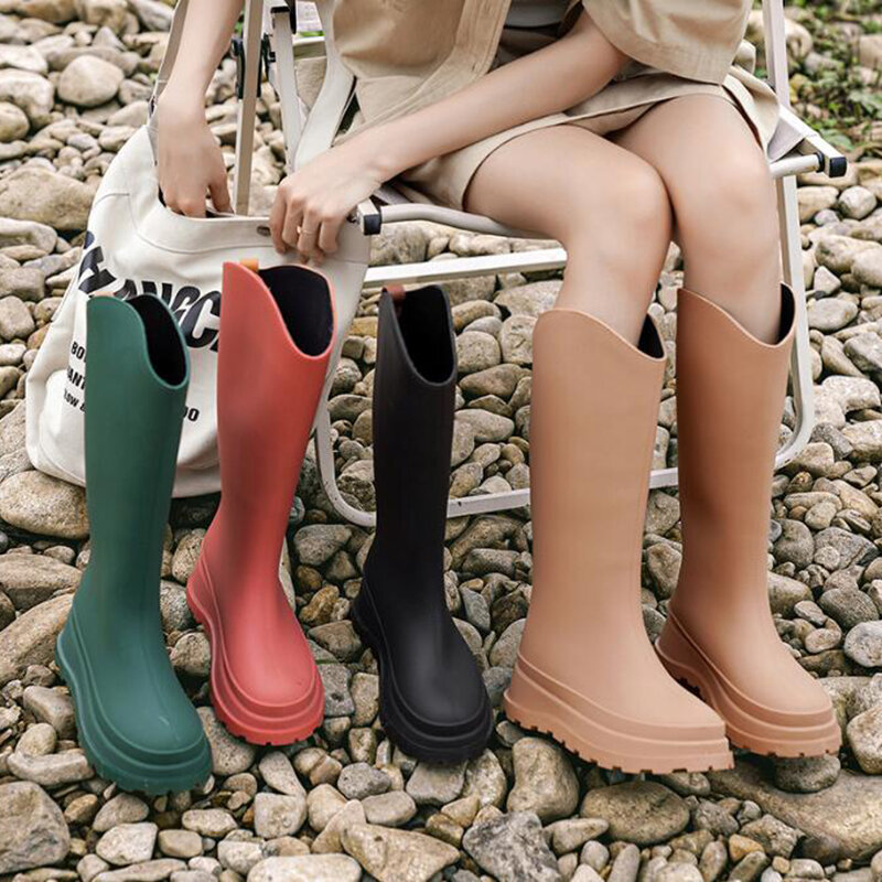 Botas impermeáveis de chuva antiderrapante para mulheres, sapatos de borracha, bota de água quente, fundo macio, moda