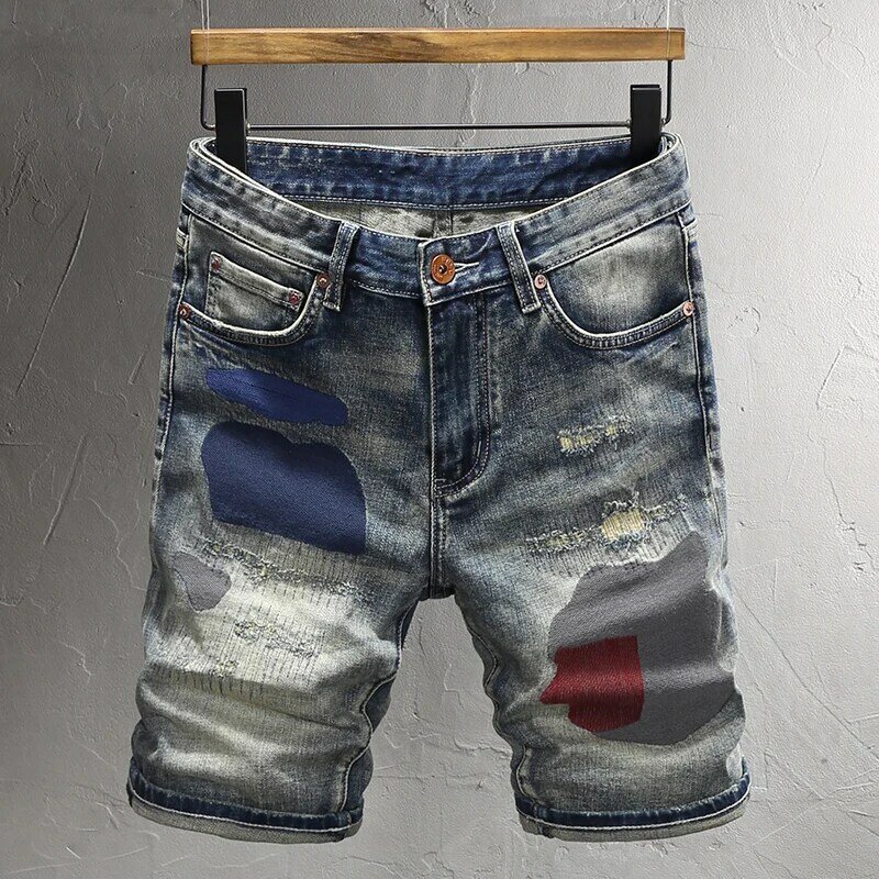 Jeans da uomo di moda di strada estiva retrò blu lavato elastico strappato Jeans corti ricamo Patch Designer pantaloncini di Jeans Hip Hop da uomo