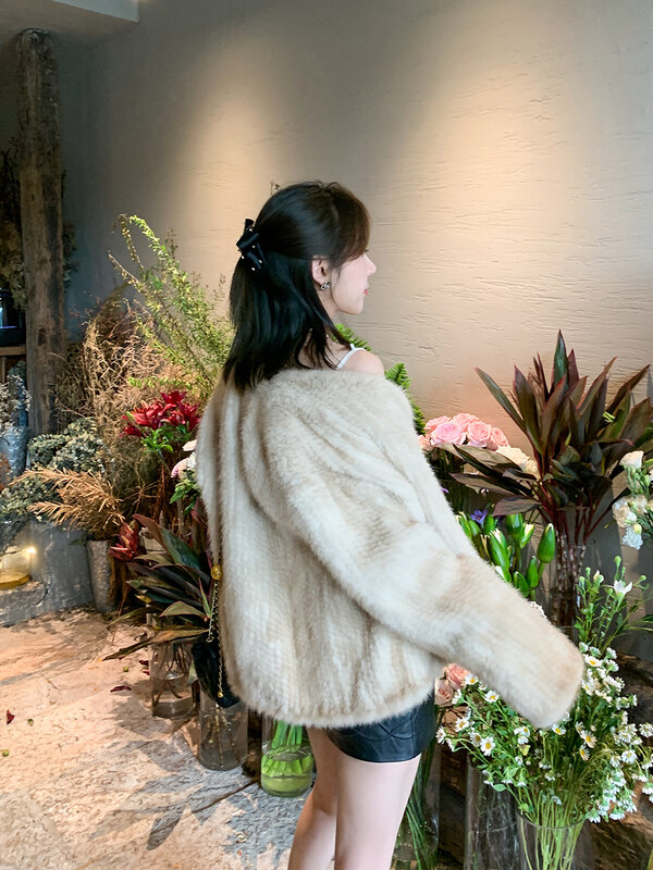 Bulu Impor Mantel Marten Wanita Mesin Tenun Kerajinan Datar V-neck Longgar Mantel Bulu Wanita Musim Gugur dan Musim Dingin Baru
