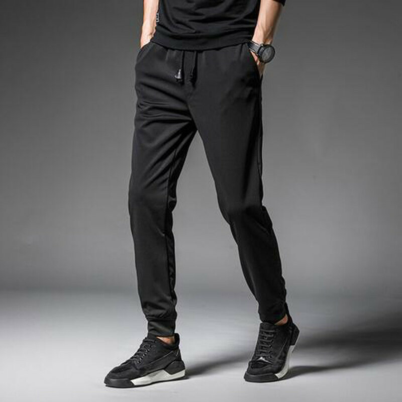 Letnie 2024 codzienne męskie spodnie czarne szare spodnie ze sznurkiem lekkie oddychające szybkoschnący lodowy jedwab odzieży sportowej