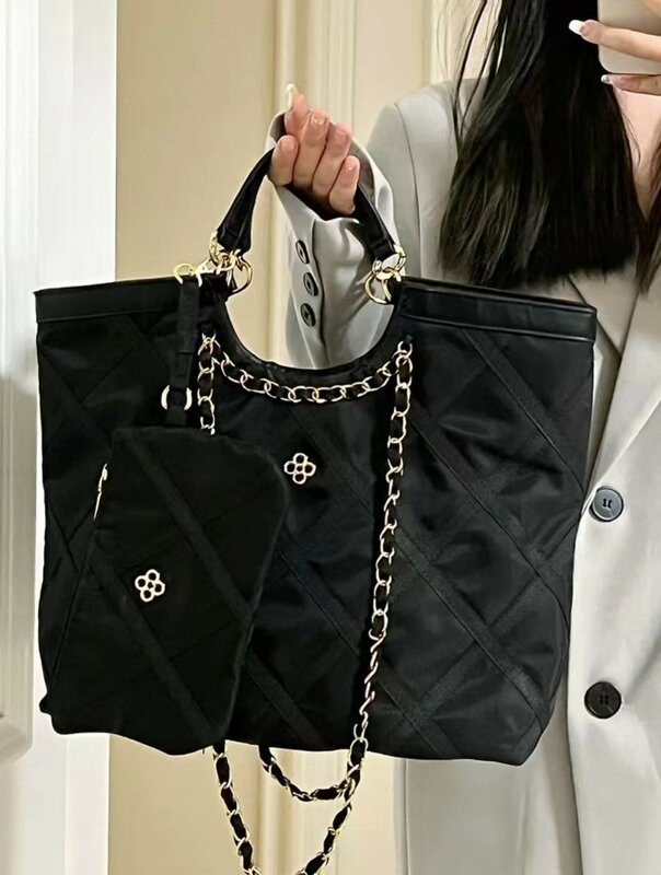 Women's Bag New Fashion Casual Embroidery Chain Large Capacity Shoulder Bag Luxury Design Lingge Handheld Shopping Bag Tote Bag