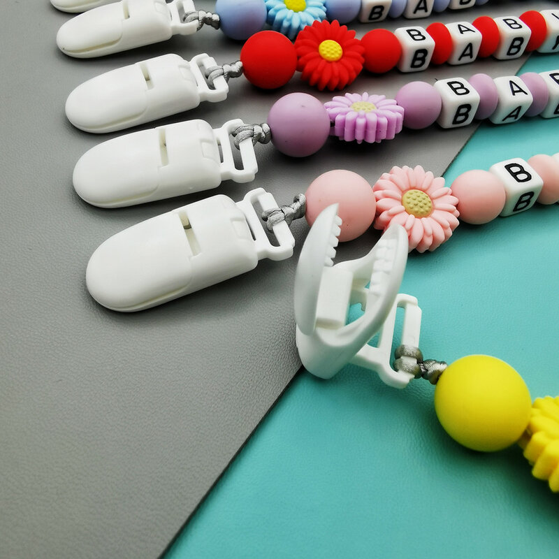 Custom English Russian Acrylic Letter Name Silicone Flower Beads Baby Pacifier Chain Clip Teether Pendant Kawaii Baby Toy Gifts