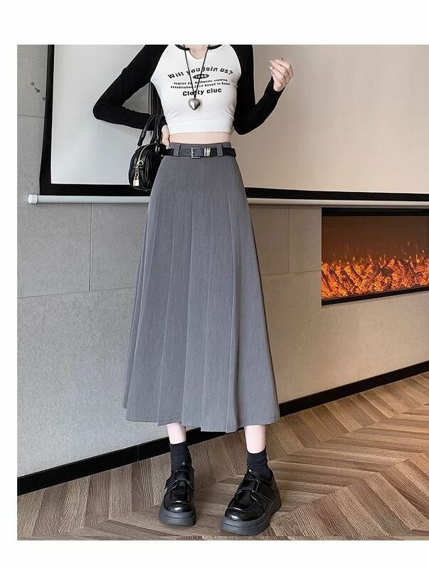 Nowa czarna plisowana spódnica w stylu akademickim dziewczęca w połowie długości z wysokim stanem wyszczuplający garnitur w stylu damskiej spódnicy 2024 wiosennej jesieni