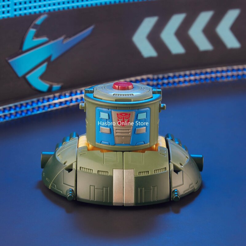 Hasbro Transformers Legacy Velocitron Speedea 500 Collection Deluxe Autobot Action Figure Cosmos Mainan untuk Hadiah Ulang Tahun F5759