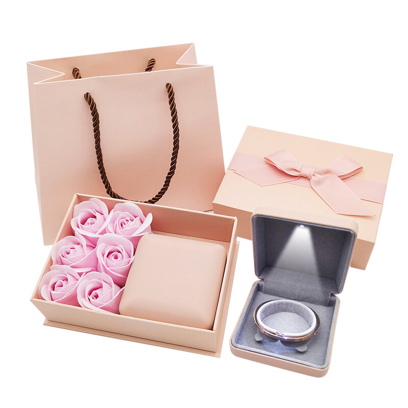 Caja de joyería con luz LED para regalo de boda, organizador de cuero PU para anillos, pendientes, pulsera, colgante, jabón, rosa, nuevo