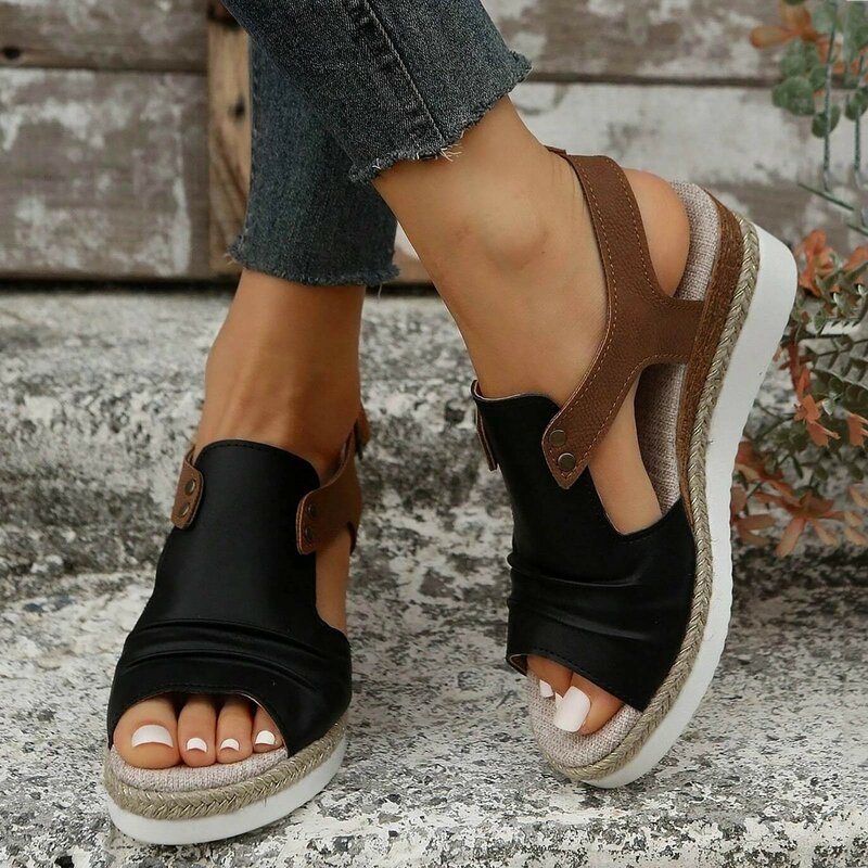 รองเท้ารัดส้นแบบมีตัวล็อกสำหรับผู้หญิงรองเท้าแตะพื้นนิ่มลำลองกลางแจ้งรองเท้าฤดูร้อนรองเท้าแตะชายหาด