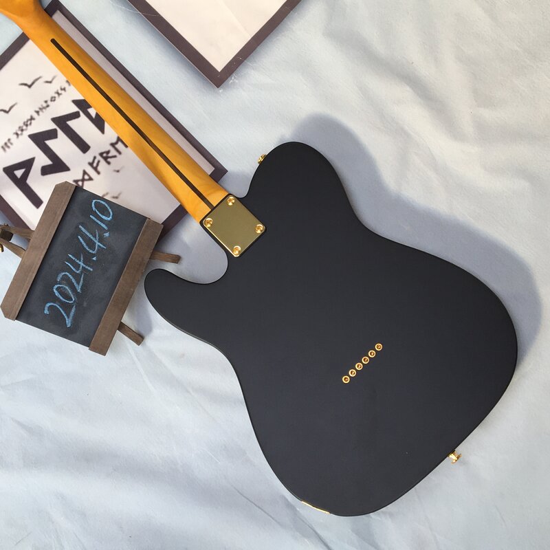 Tersedia 6 senar gitar listrik gratis pengiriman perangkat keras emas hitam Matte pesanan gitar dan gratis pengiriman gitar
