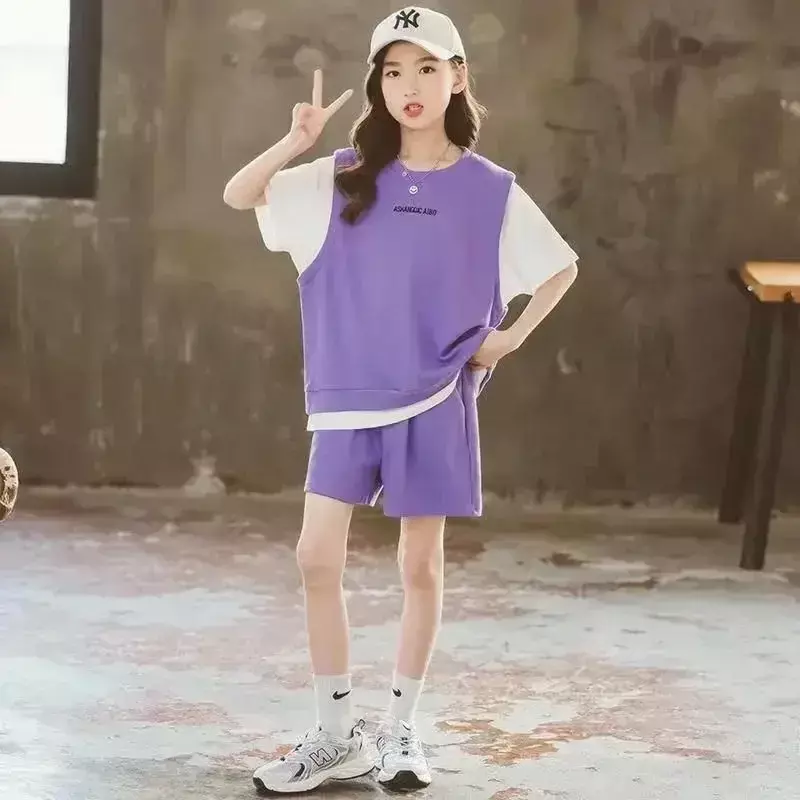 Setelan baju kasual anak perempuan, setelan baju kasual anak perempuan gaya Korea, kaus lengan pendek + celana longgar ventilasi tipis Musim Panas 2024
