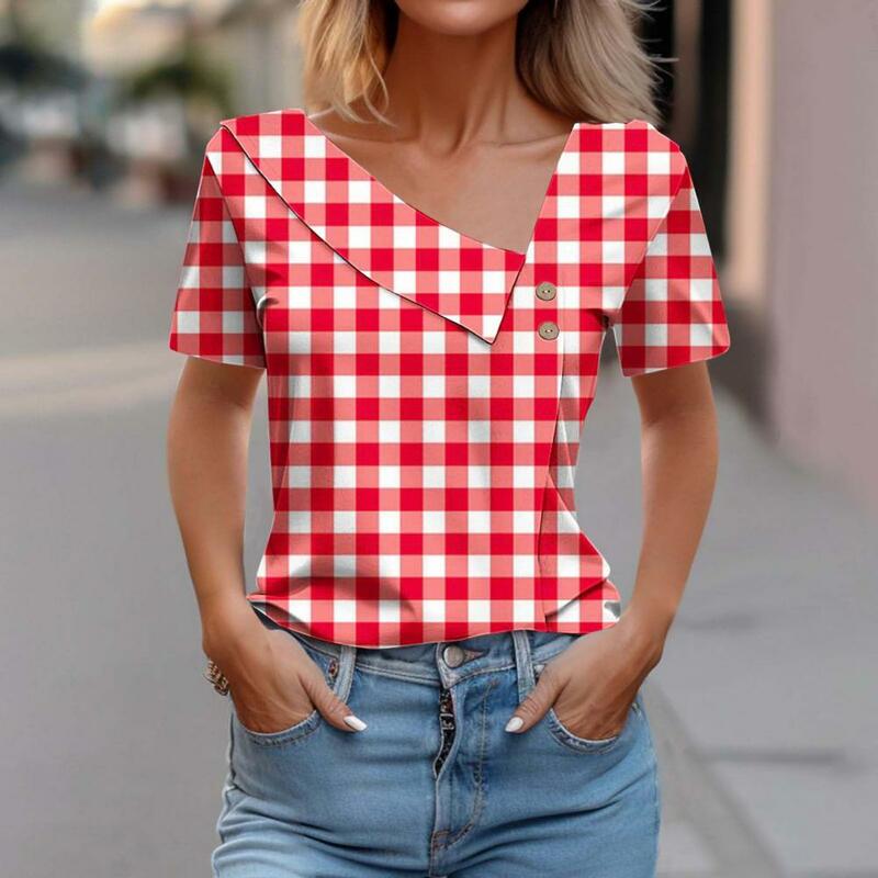 T-shirt à col oblique imprimé à carreaux pour femmes, pull à manches courtes avec décor de boutons, haut streetwear pour femmes