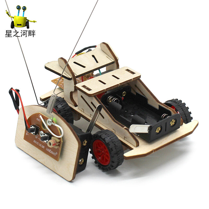 Bambini fai da te 4-CH elettrico RC auto da corsa in legno RC modello di auto assemblaggio stelo esperimento scientifico giocattoli educativi regalo per Sduents