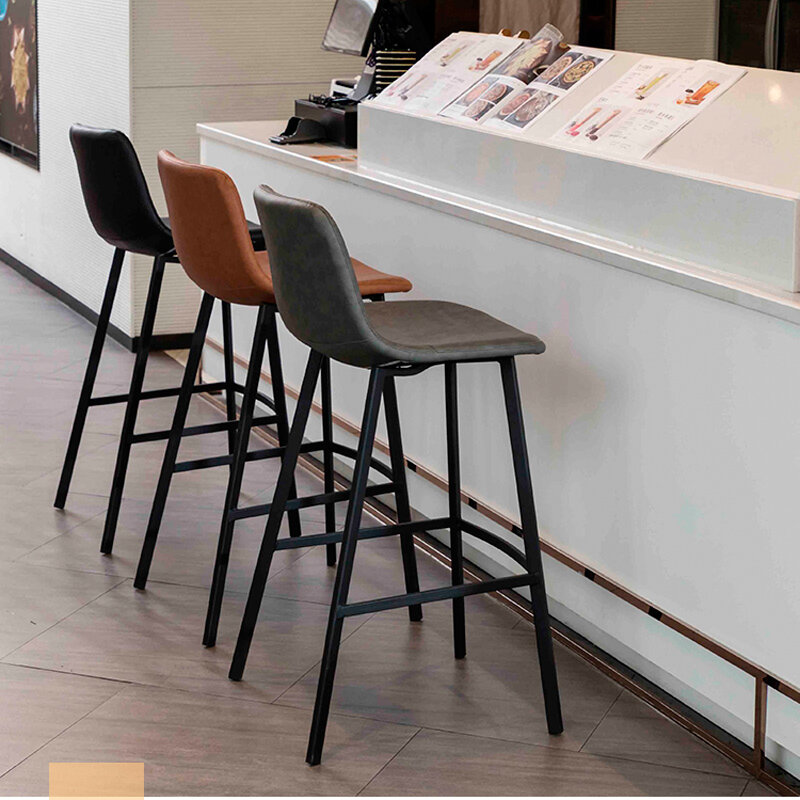 Chaise de bar nordique en cuir à dossier léger, tabouret haut de luxe moderne simple en fer artistique pour la maison, célébrité d'internet ins café