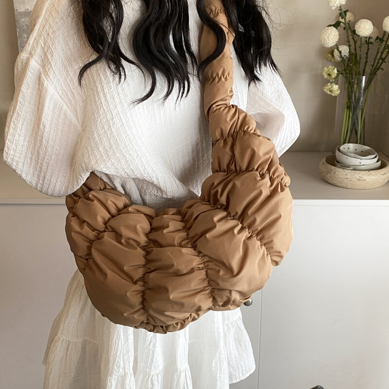 Cytrynowa torba na ramię dla kobiet designerska plisowana torba chmurowa wszechstronna lekka torba na torebka na pasek o dużej pojemności