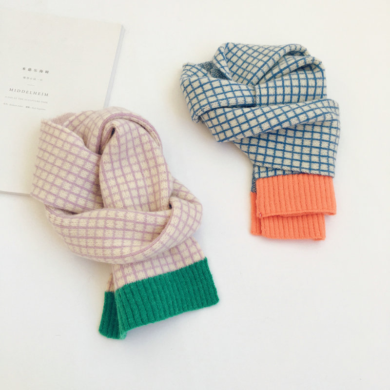 Bufanda de lana con contraste de celosía pequeña para niños, versión coreana, otoño e invierno, nueva bufanda cálida para bebés y niños