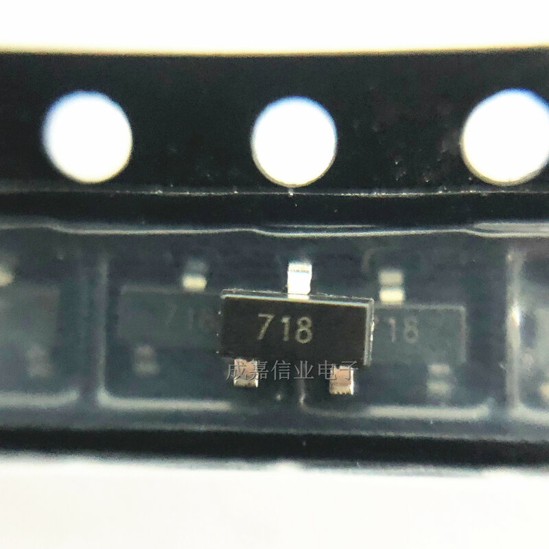 FMMT718TA SOT-23-3 마킹, 718 바이폴라 트랜지스터-BJT PNP SuperSOT 20V 1.5A 작동 온도:- 55 C-+ 150 C, 50 개/묶음