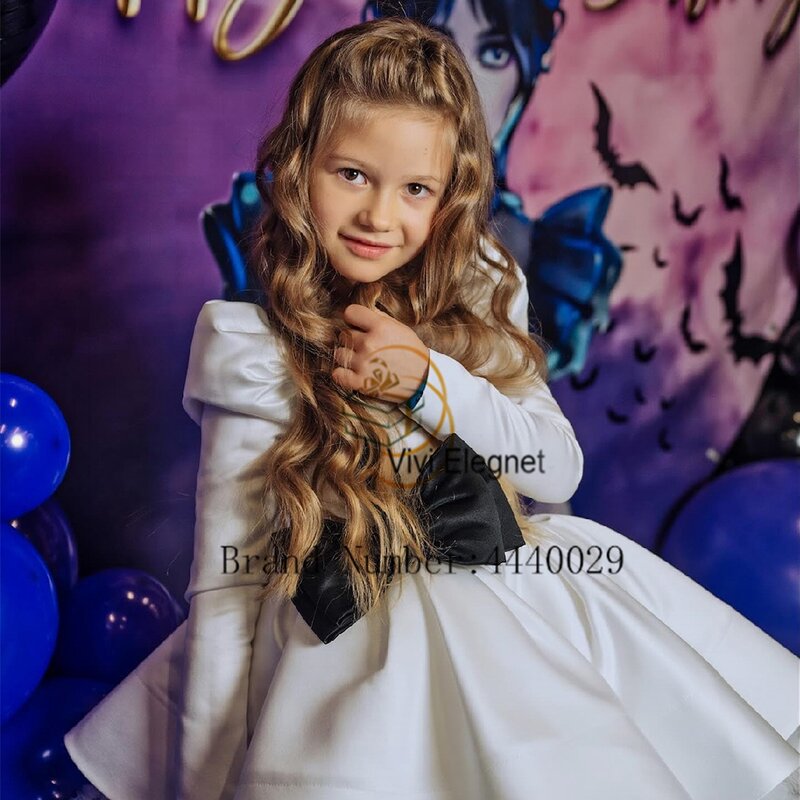 Exquisite Full Sleeve Flower Girls Dresses with Black Bow 2024 Tiered Scoop Christmas Gowns for Princess فلور فتاة اللباس