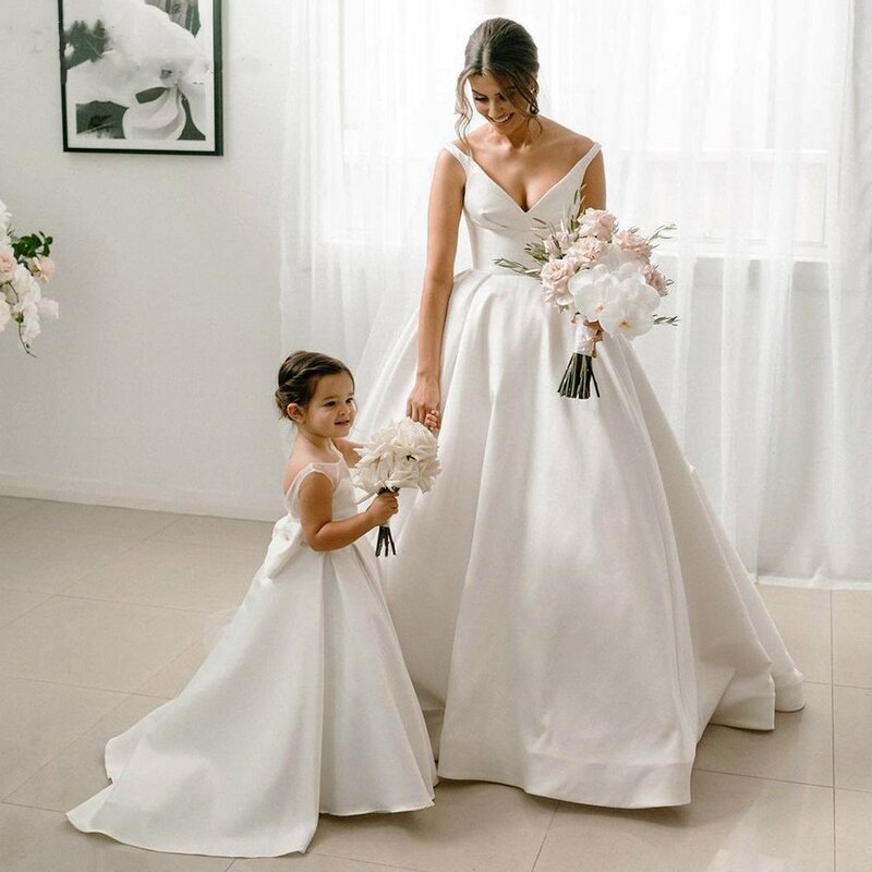 Simple White Child Flower Girl Dresses for Weddings Satin A-line Tulle Bow Long Bridesmaid Pageant Robe First Communion Gown