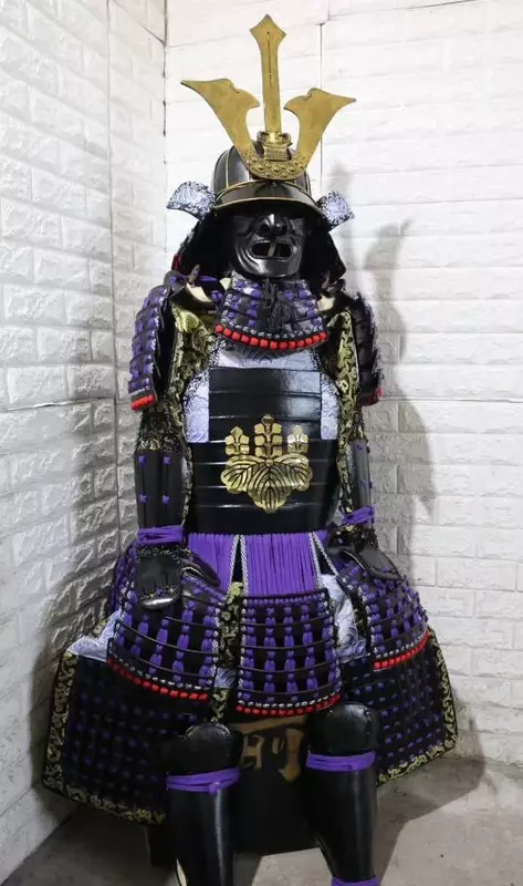 Armadura japonesa de samurái, película de Cosplay, el último Warrio, costes de rendimiento de escenario, armadura Real arrastrada a mano, armadura japonesa