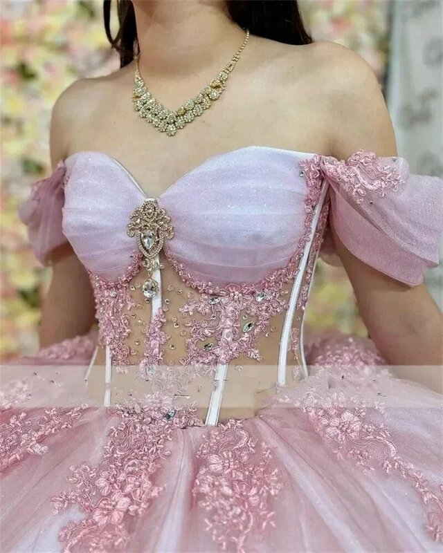 裸の肩,ピンクのクリスタルボールガウン,愛らしい,16のプリンセスドレス,誕生日パーティーの変装,15年