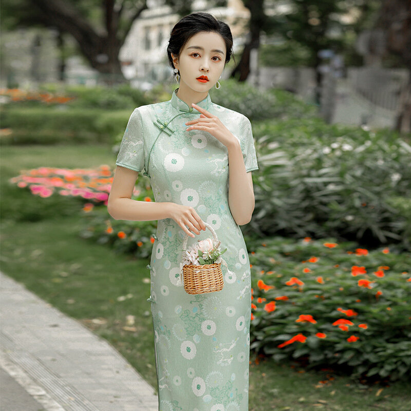 Sommer Neue Weibliche Kurzarm Sozialen Etikette Kleid Frauen Drucken Elegante Qipao Traditionelle Chinesische Dame Cheongsam