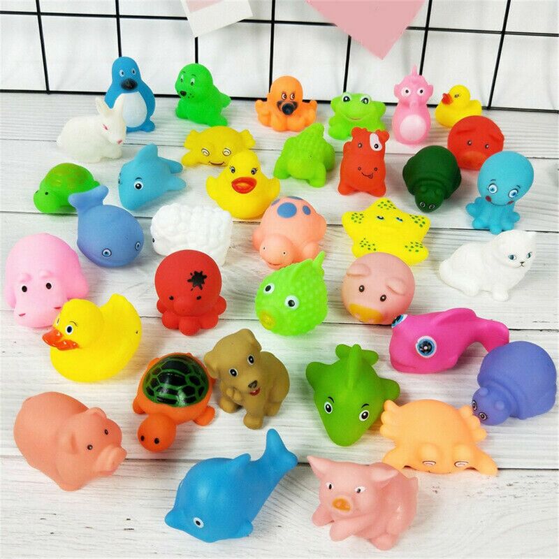 10PCS Bonito Engraçado Clássico Brinquedo Conjunto de Brinquedos de Água Brinquedos Do Banho Do Bebê Pato De Borracha Banho Suprimentos Acessórios De Natação