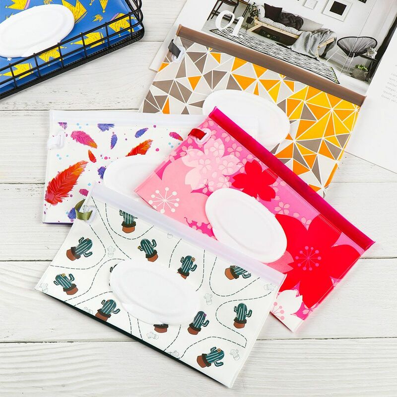 Cute Fashion Baby Product Portable Flip Cover Snap-Strap Stroller Accessories Tissue Box Wet Wipes Bag Cosmetic Pouch