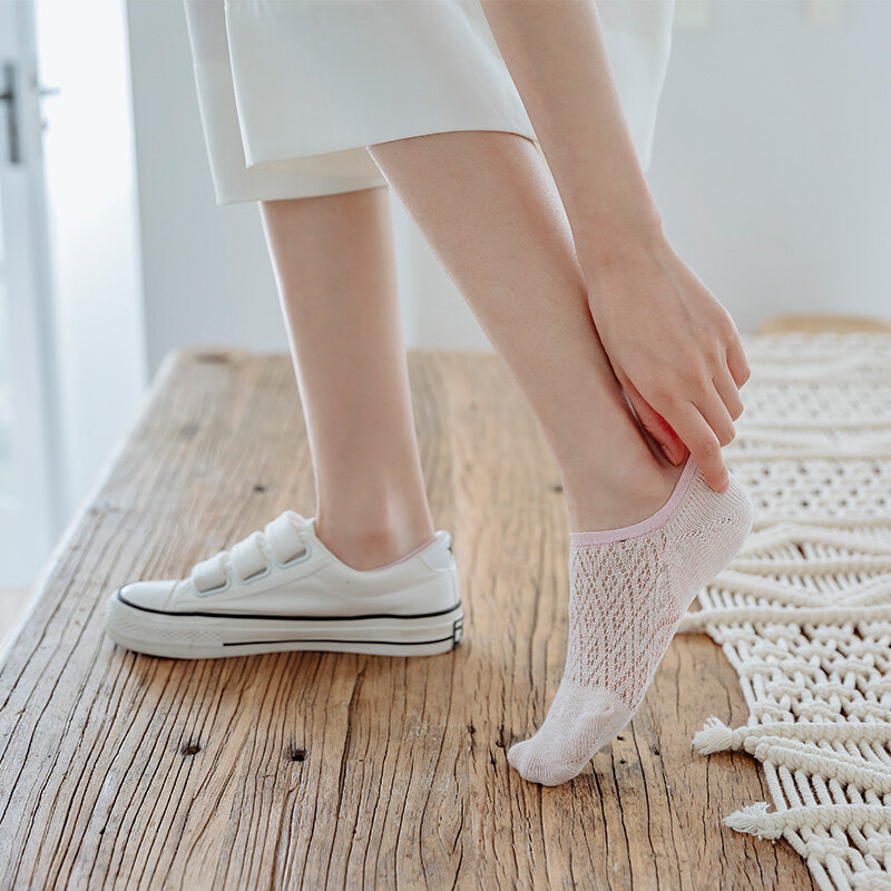 ถุงเท้าตาข่ายแบบมองไม่เห็นสำหรับเด็กผู้หญิงใส่ในฤดูร้อนถุงเท้าสั้นทำจากซิลิโคนระบายอากาศได้ดีสีทึบ