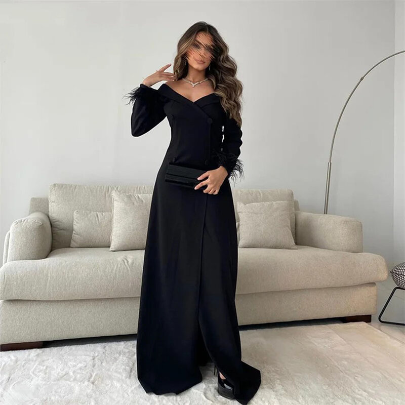 Vestido de baile de penas pretas para mulheres, gola V árabe, manga longa, vestido de noite vintage, fenda, vestidos de noite elegantes