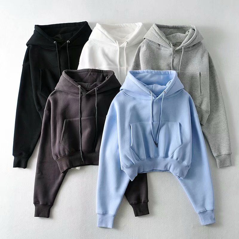 女性のための光沢のあるイミテーションレザーのセーター,新しい秋冬スタイルのセーター,短くてタイトな韓国のファッション,2022コレクション