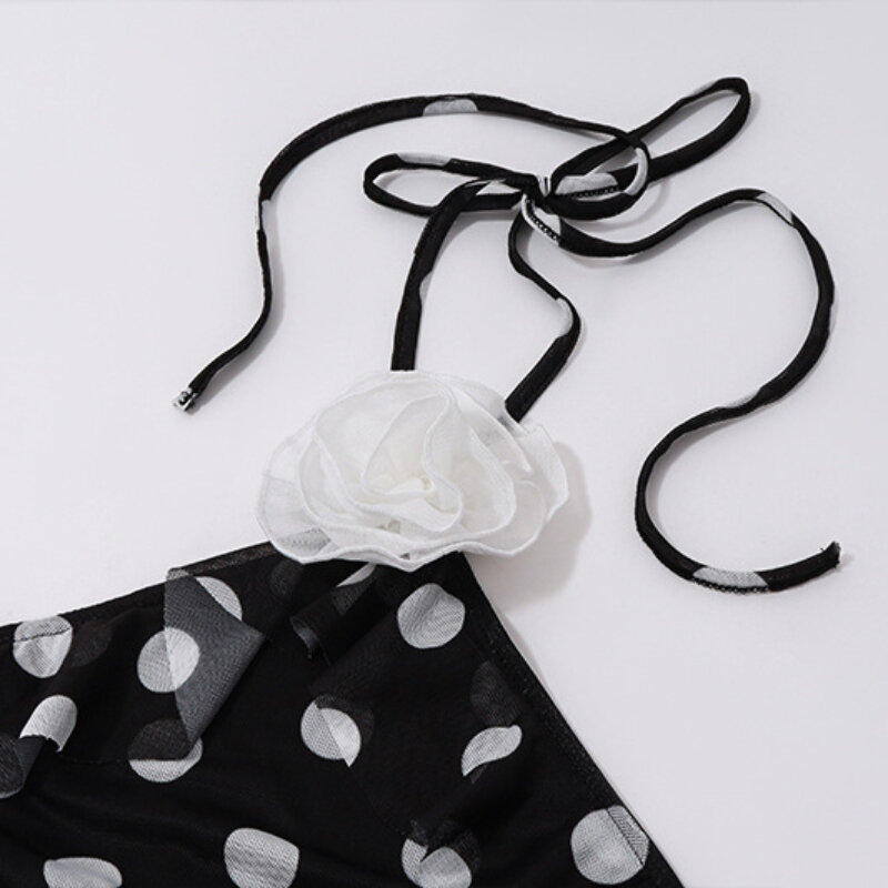 Женское короткое платье с цветочной вышивкой, открытой спиной, в горошек