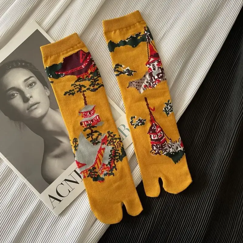 ถุงเท้าผ้าคอตตอนคอมบี้สีสันสดใสสำหรับผู้หญิงถุงเท้าญี่ปุ่นลายการ์ตูนเสือโคร่งลายดอกไม้ทหารฮาราจูกุ