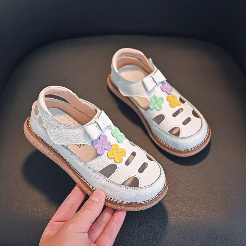 Sandálias de couro de vaca para meninas, apliques florais, sapatos infantis, sandálias de praia do bebê, moda verão