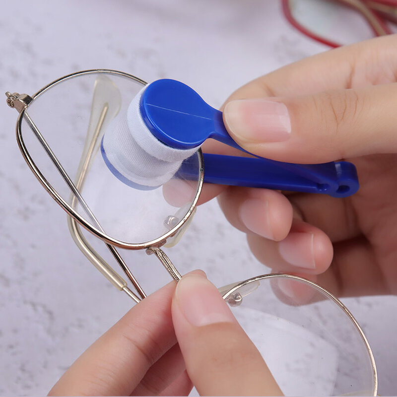 2PCS แบบพกพาทำความสะอาด Rub แว่นตากันแดดไมโครไฟเบอร์แปรงทำความสะอาดแว่นตาคลิป