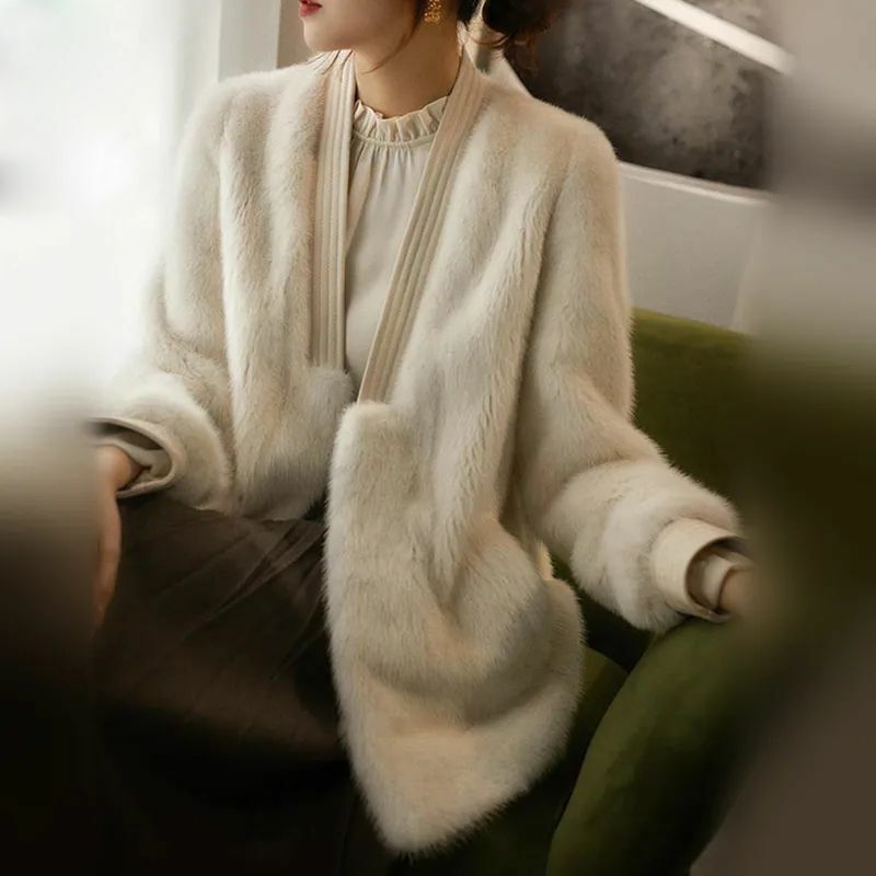 Casacos de pele sintética femininos, jaqueta curta quente, imitação de vison e pele de coelho, elegante moda coreana, inverno