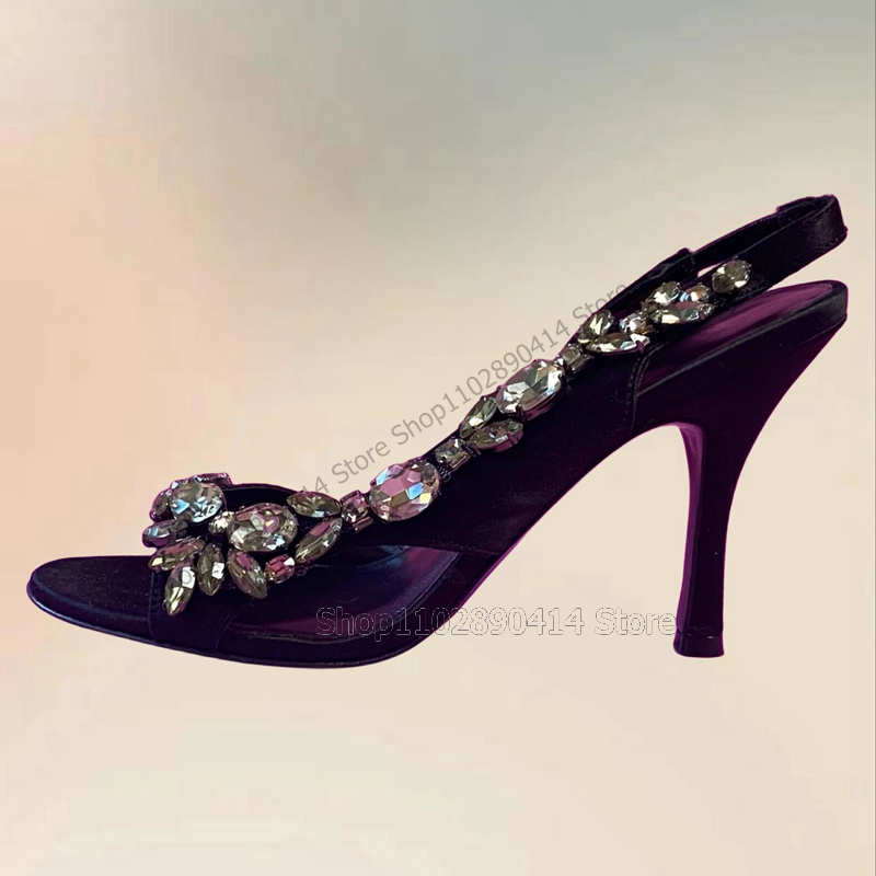 Женские босоножки на высоком каблуке, черные сандалии с открытым носком и ремешком на щиколотке, украшенные кристаллами, с вырезами, 2023