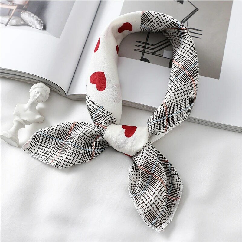 Piccola sciarpa quadrata di seta per le donne Fashion Print Office Lady Neck sciarpe Foulard Hair Band Girl fazzoletto 2022 Designer