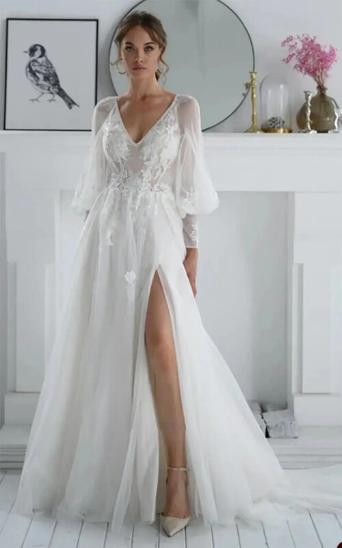 Hermoso vestido de novia con cuello en V, manga larga, apliques de encaje, línea A, tul, vestido de novia