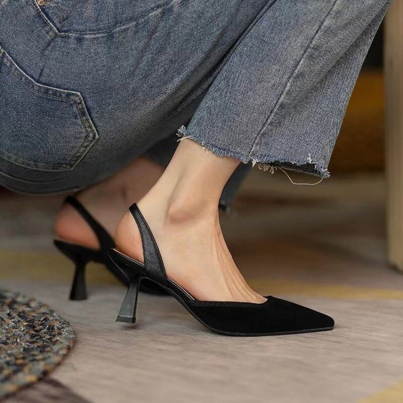 Sandalias puntiagudas sexys para mujer, zapatos de tacón fino que combinan con todo, tacón alto, temperamento, estilo Hada, novedad de verano 2024
