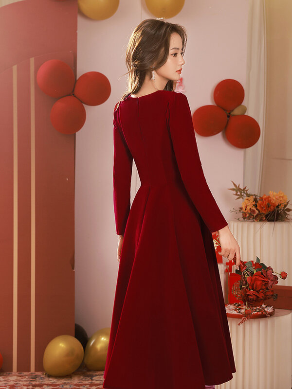 Large Size Burgundy Women Velvet Evening Dresses Simple Long Sleeve Party Dress Solid Female Formal A-Line Gowns