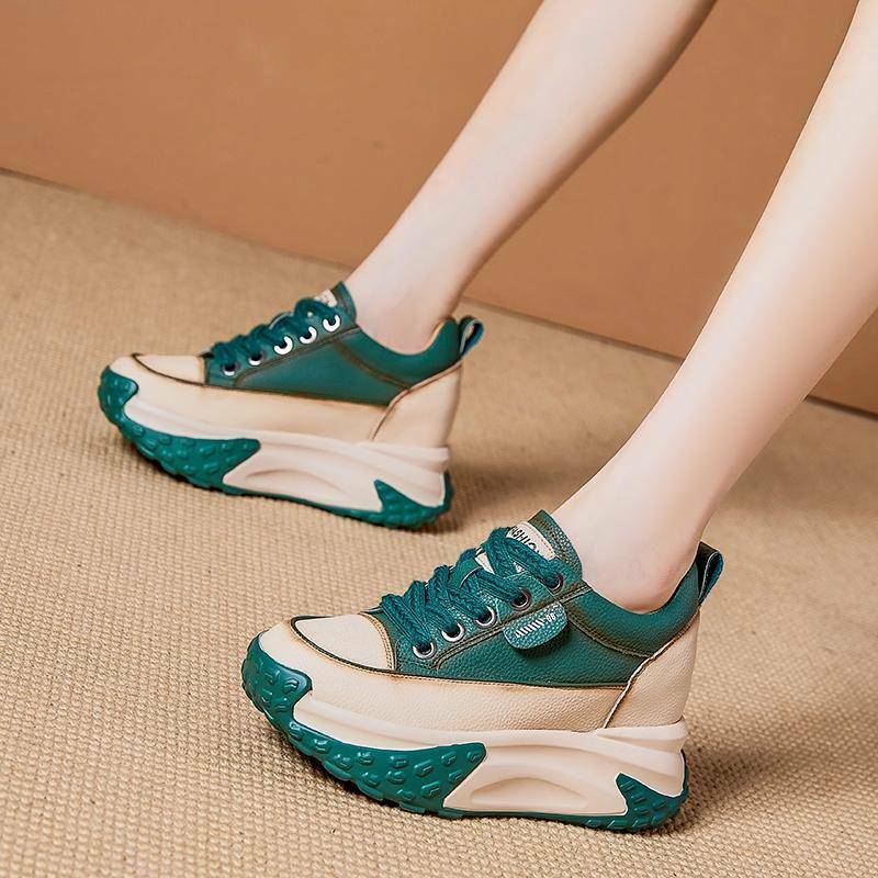 Instagram Trend 2024 Autumn New Versatile Small Stature Sports Thick Sole Inner Heightening Women's superstar lace shoes