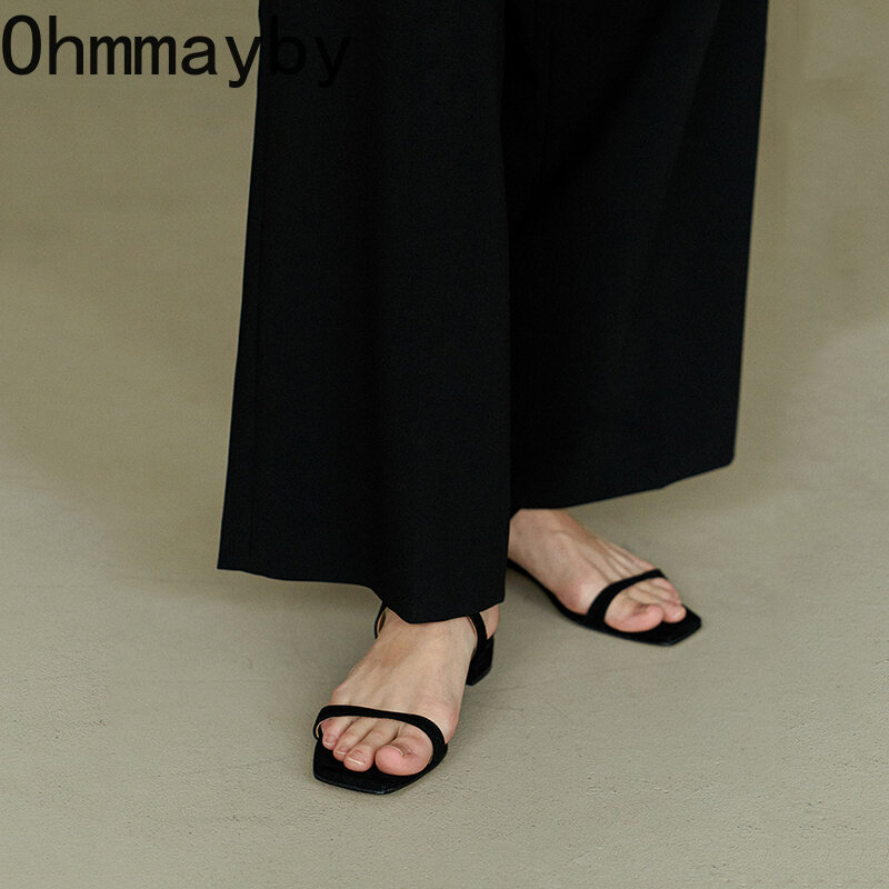 Sandal wanita musim panas desainer Sandal Fashion elegan pita sempit tumit rendah slide luar ruangan Sandal jari terbuka sepatu wanita