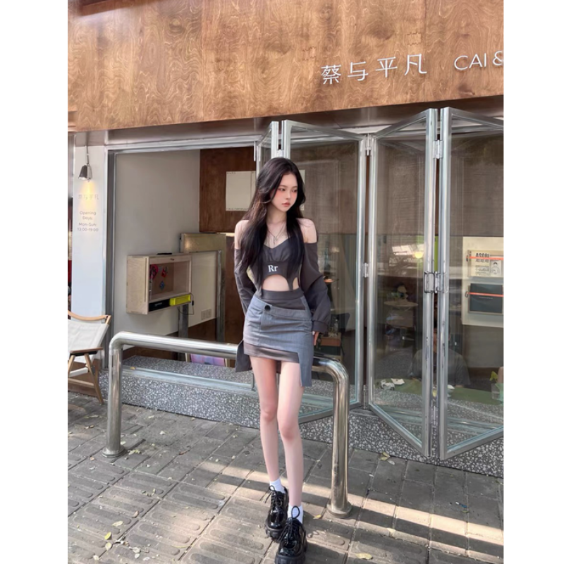 Women's off-the-shoulder short skirt and asymmetrical high-waisted mini skirt, sexy Y2k streetwear, stylish chic, 2 sets