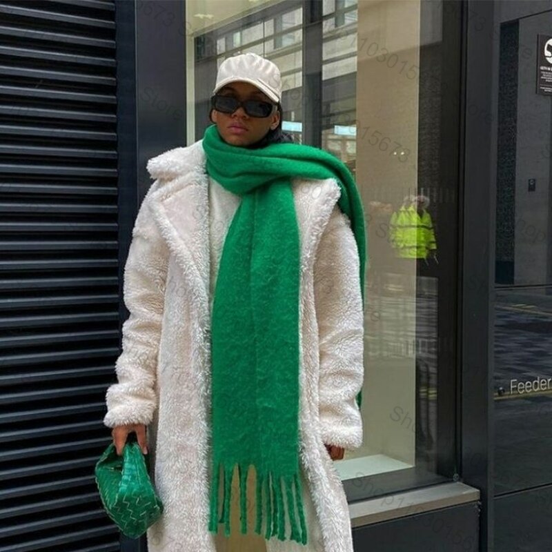 Winter fester Schal Damen Kaschmir verdickt warmen und flauschigen Schal verlängert Luxus klassische Quaste festen weichen Schal